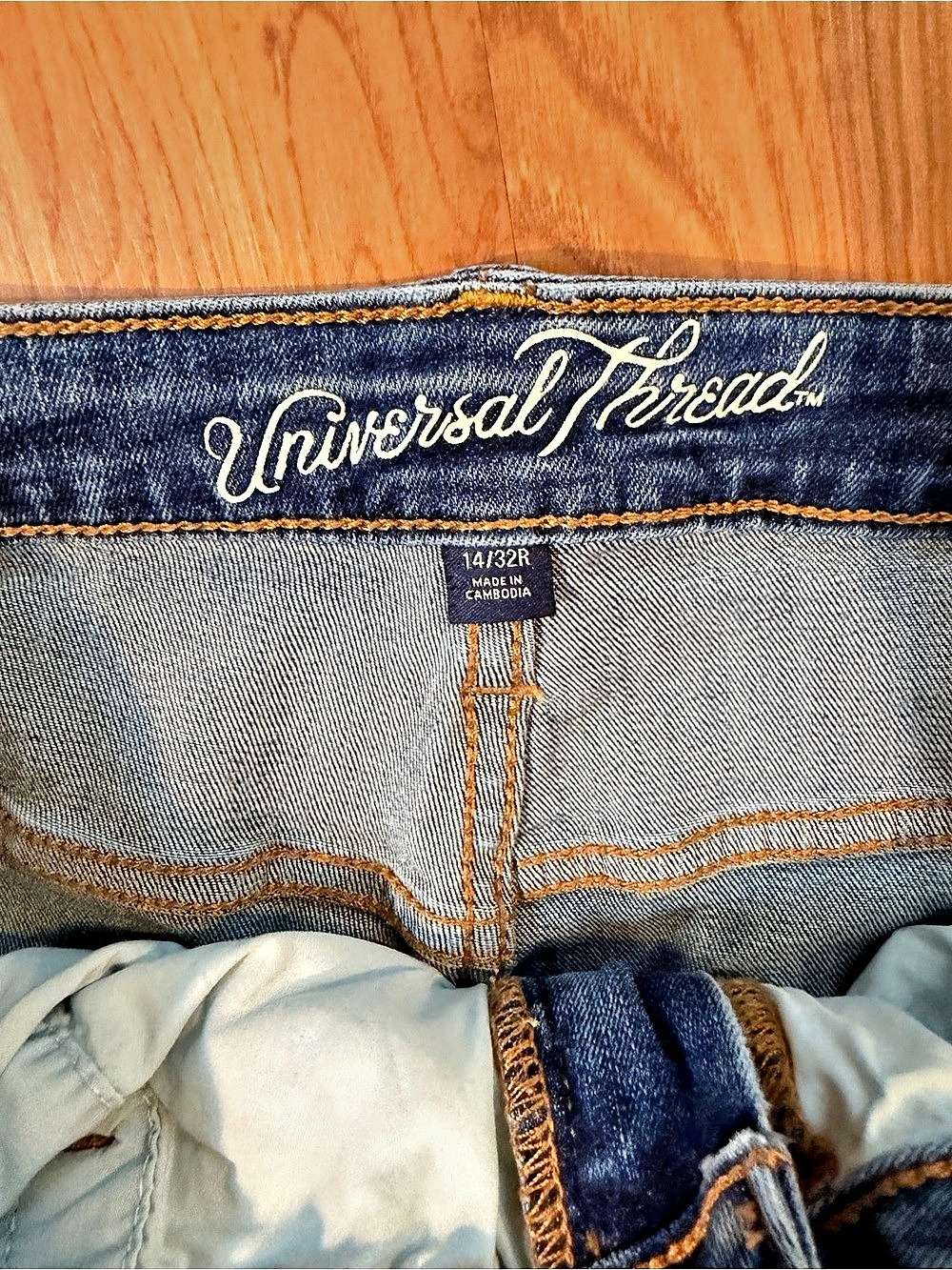 Universal Thread Mid Rise Jeans Blue 14W - Picture 3 of 6